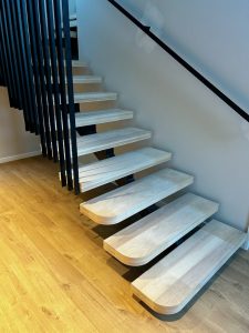 Interior-floating-stairs